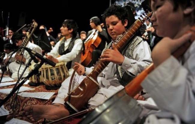 زنده یاد موسیقی محلی افغانستان! 